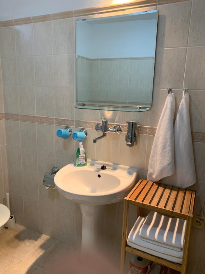 Penzion Holiday Trnava Exterior foto